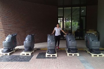 洗地机使用安全说明