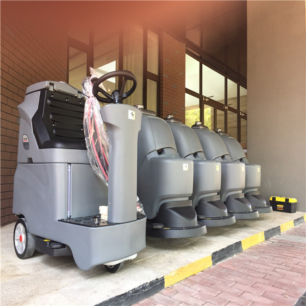 手推式洗地机在低温环境下的使用注意事项