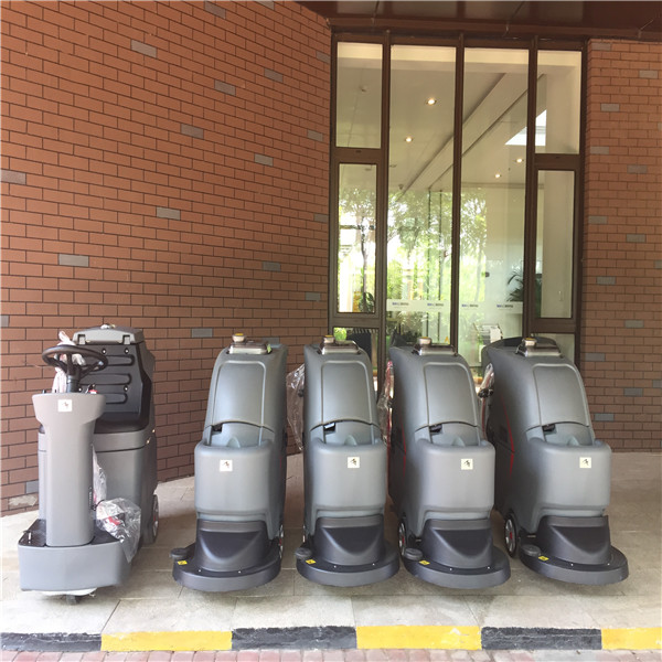 浅谈洗地机在人们生活中的帮助